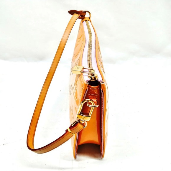 Louis Vuitton Accessories Pouch Lexington - Picture 2 of 4